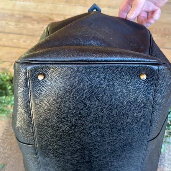 CHANEL CAVIAR BOSTON BAG - Picture 3 of 9